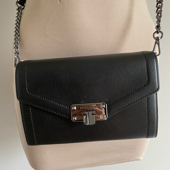 MK Kinsley Med Wallet Crossbody - Picture 3 of 8